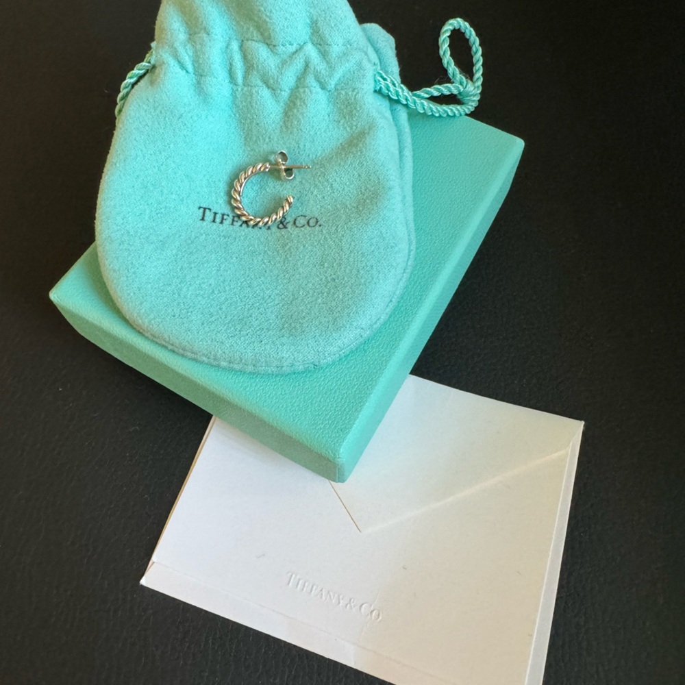 Tiffany & Co. Sterling Silver Twist Hoop Earring wBox, Pouch, Bow, card/…